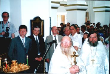 А. Козицин, В. Сурганов, А. Воробьев и А. Коберниченко на праздничном молебне